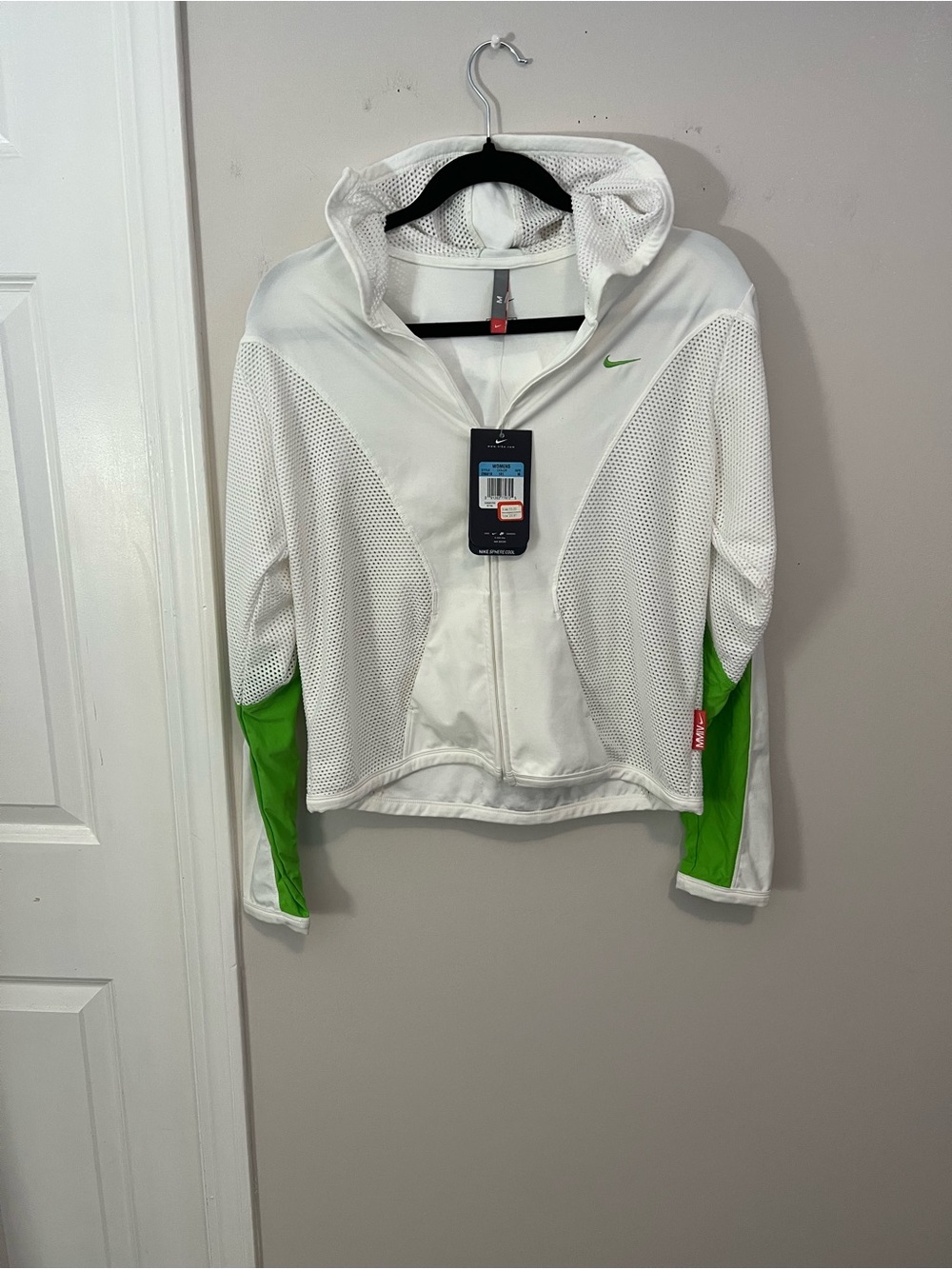 vintage NWT Nike2004 MMIV cropped mesh running jacket, medium